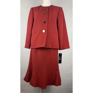 $200 NWT Le Suit Women's Fire Red Four Button 2-Piece Skirt Suit Size 10